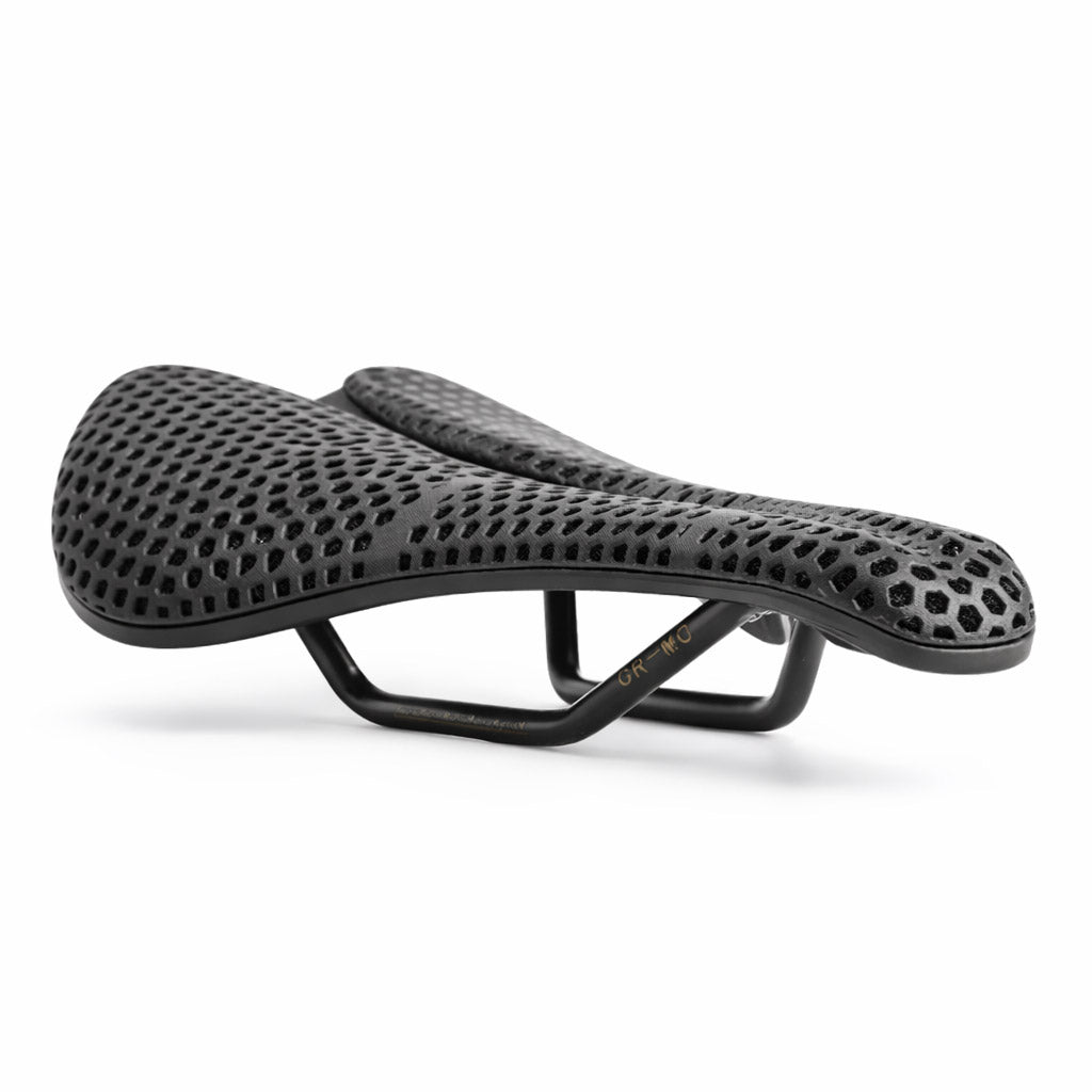 S5060 CRX Saddle